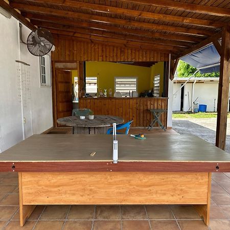 Guadeloupe Guesthouse بورت لويس المظهر الخارجي الصورة